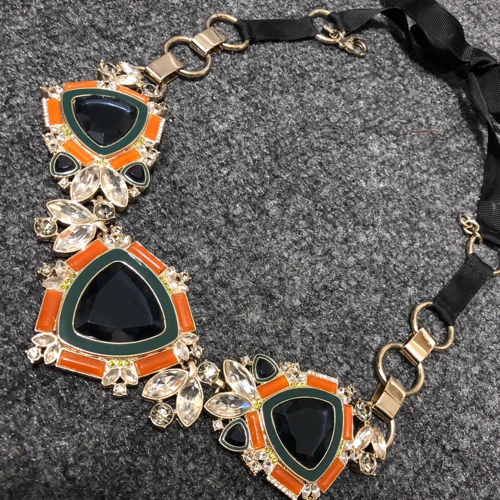 Statement necklace